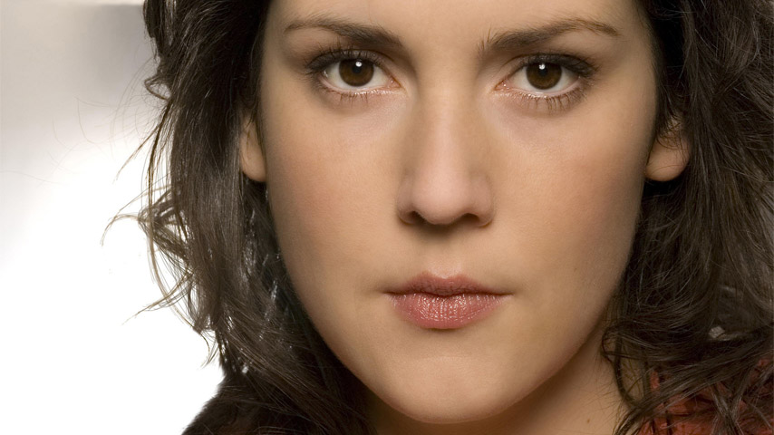 Melanie Lynskey