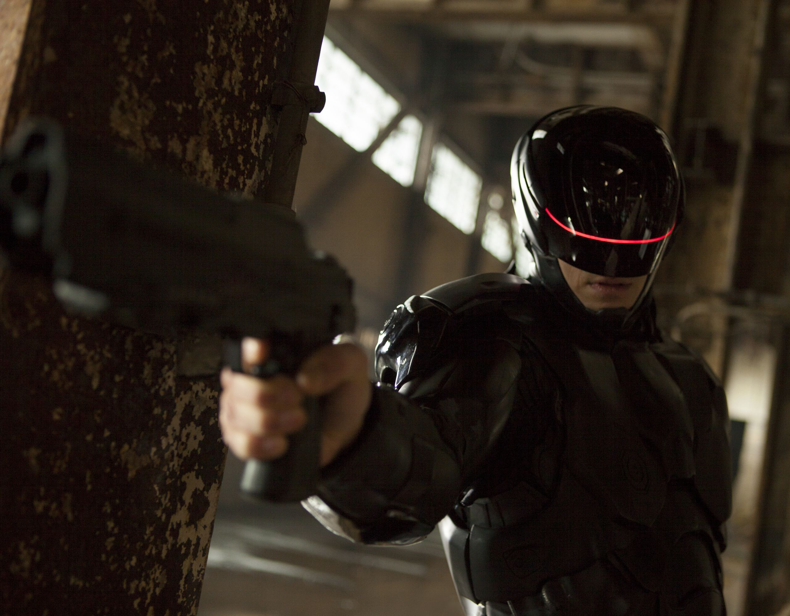 RoboCop gun, red visor | Cultjer