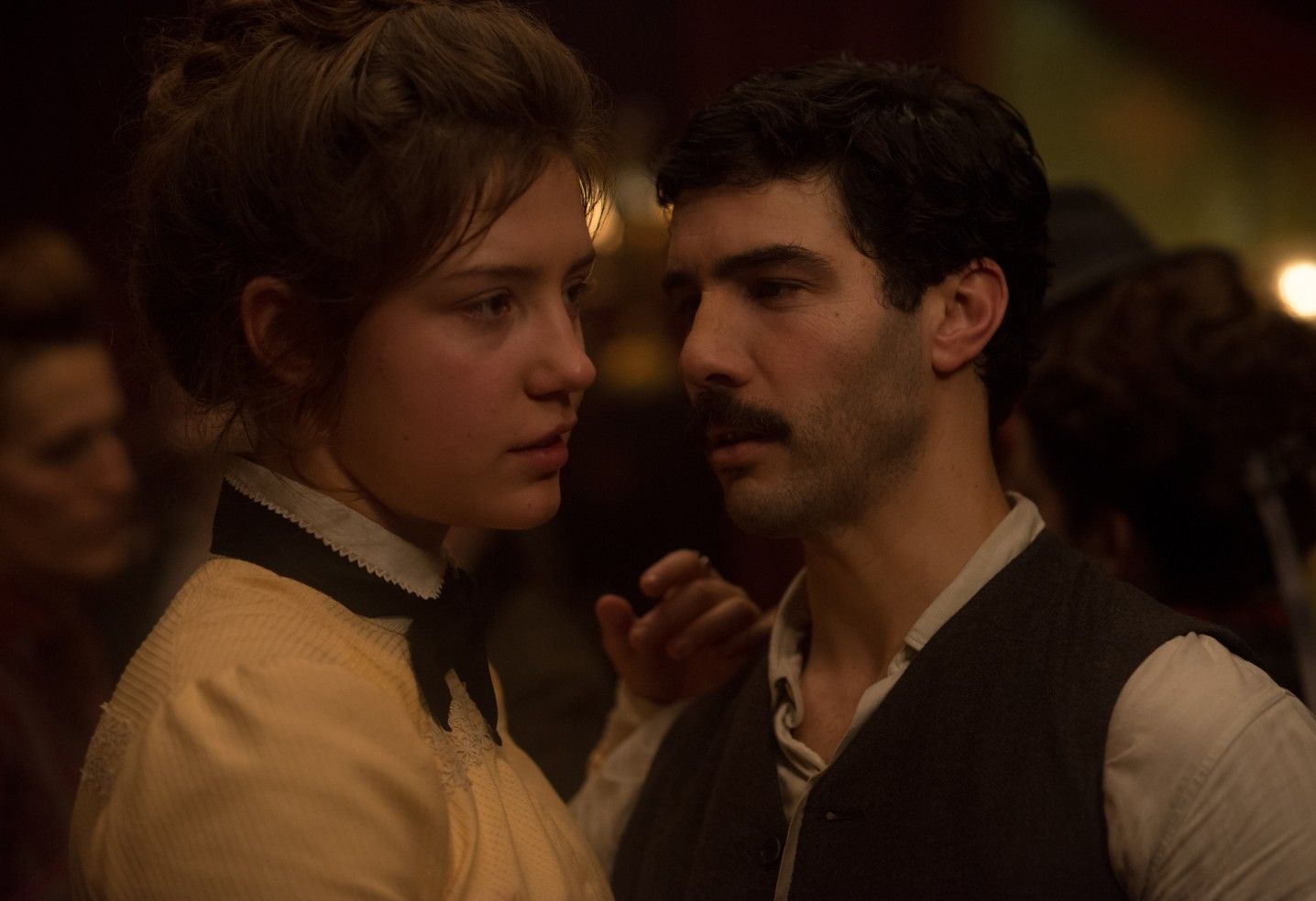 Tahar Rahim and Adèle Exarchopoulos dance in The Anarchists