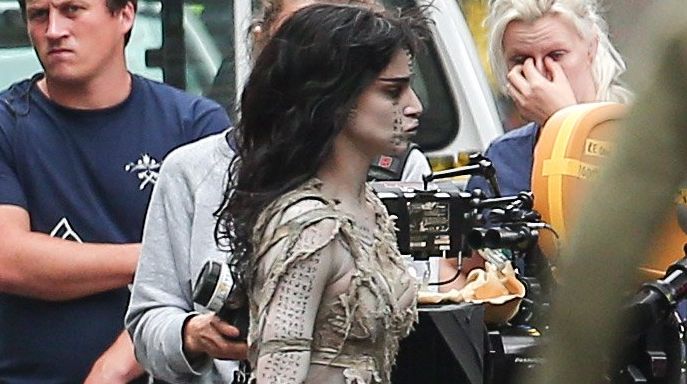 Sofia Boutella As The Mummy On The Monster Movie Set Cultjer