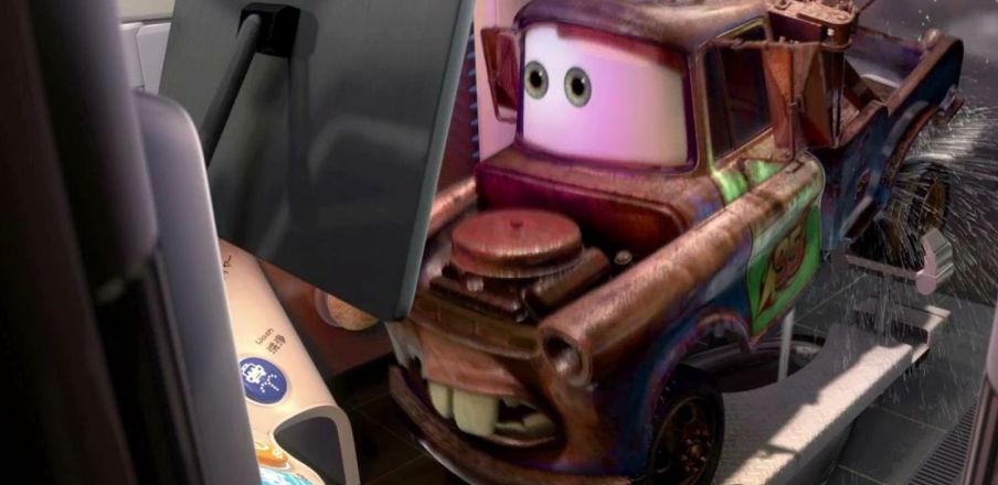 Mater goes to Japanese toilet, Cars 2 | Cultjer