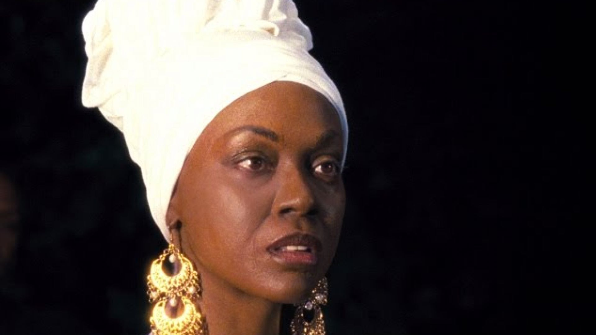 Comeback Film &#039;Nina&#039; Biopic Trailer Starring Zoe Saldana